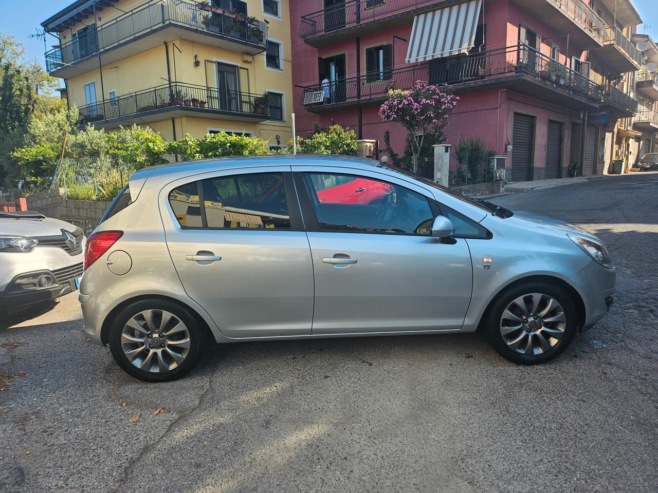 Opel Corsa 1.3 CDTI 75CV 143.000km 2011