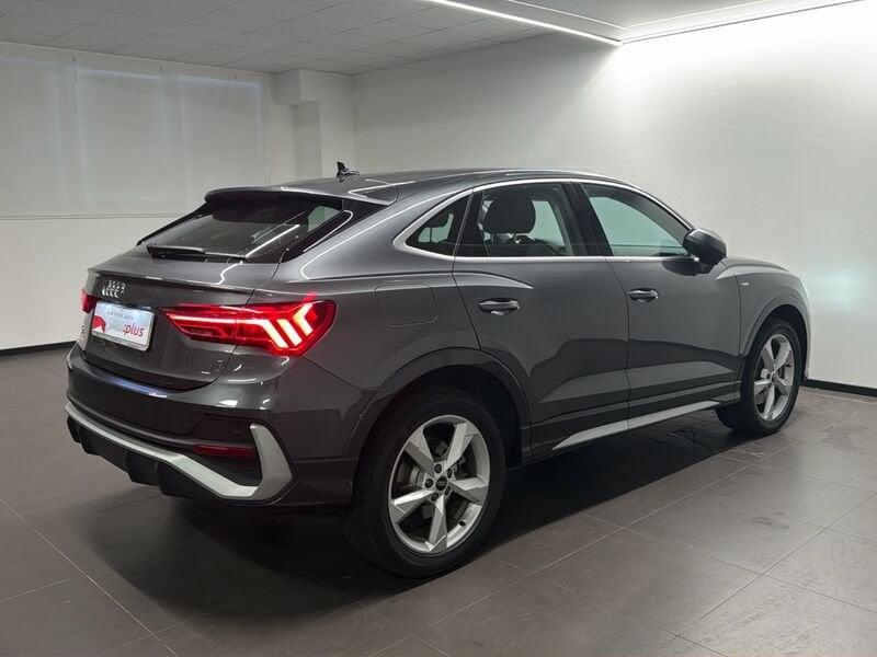 Audi Q3 Audi Sportback S line edition 45 TFSI e 180(245) kW(CV) S tronic