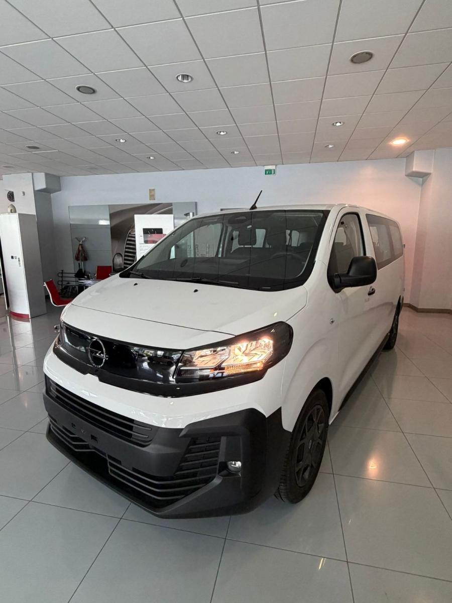OPEL - Vivaro Station Wagon 177 AT8 XL 9S