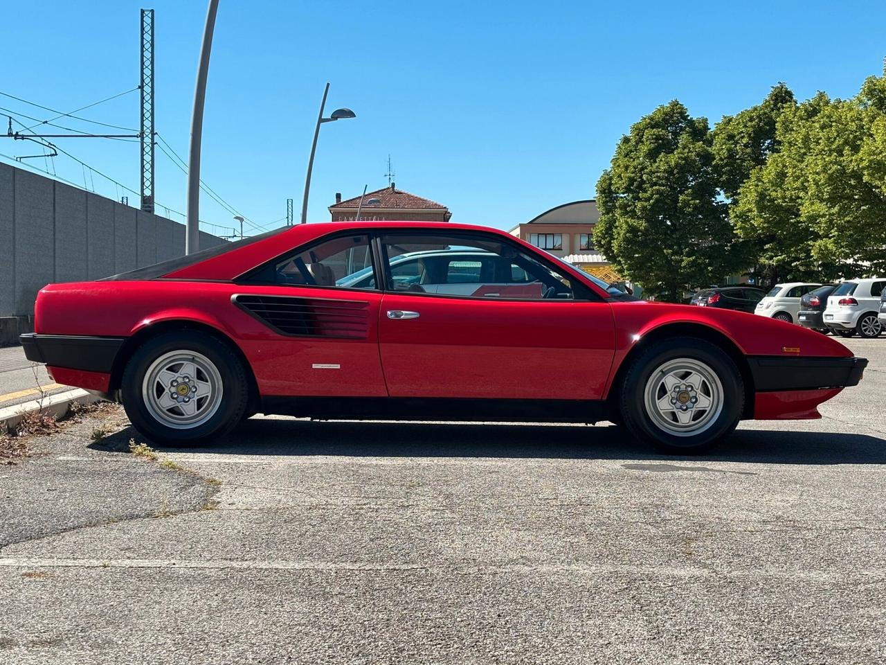 Ferrari Mondial 8