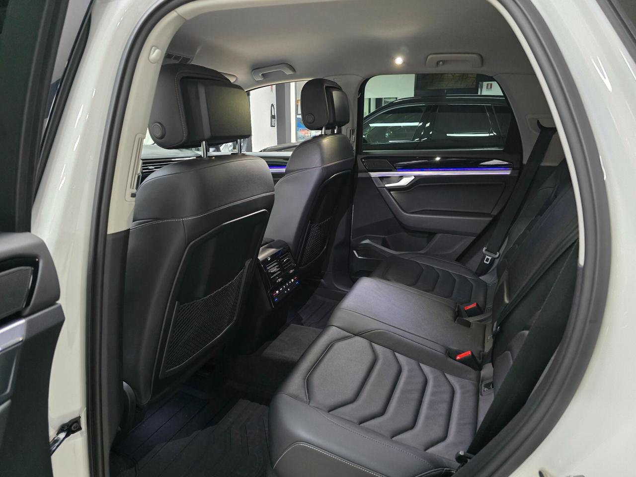 Volkswagen Touareg 3.0 V6 TDI SCR R-Line