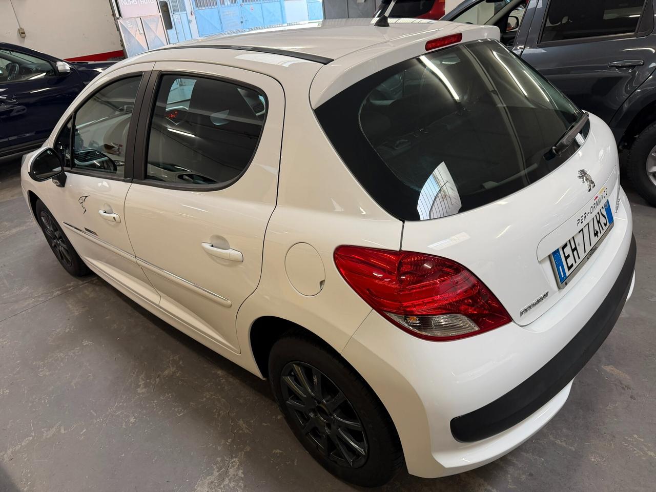 Peugeot 207 1.4 8V 75CV 5p. Active