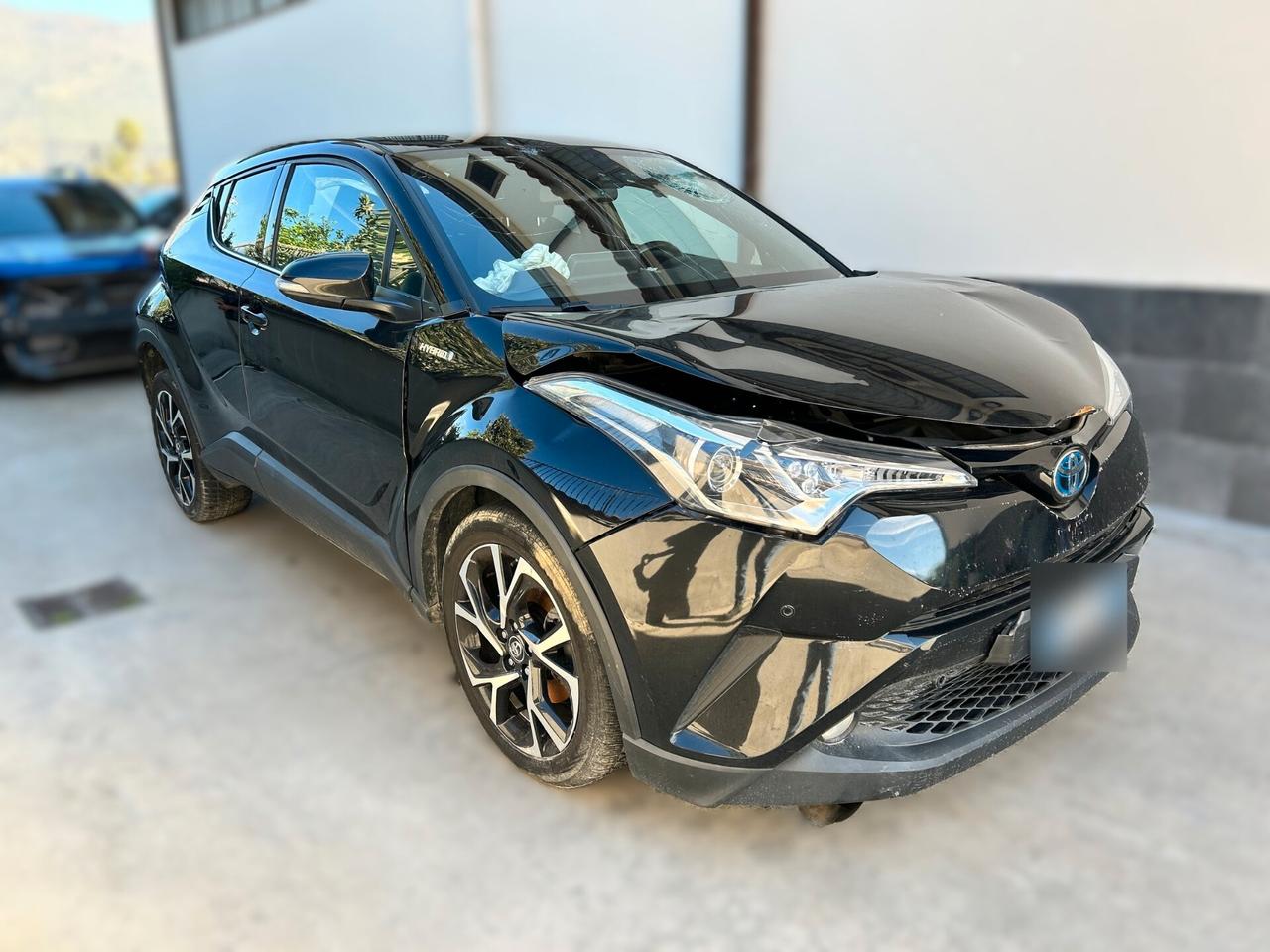 Toyota C-HR 1.8 Hybrid E-CVT Business - 2019
