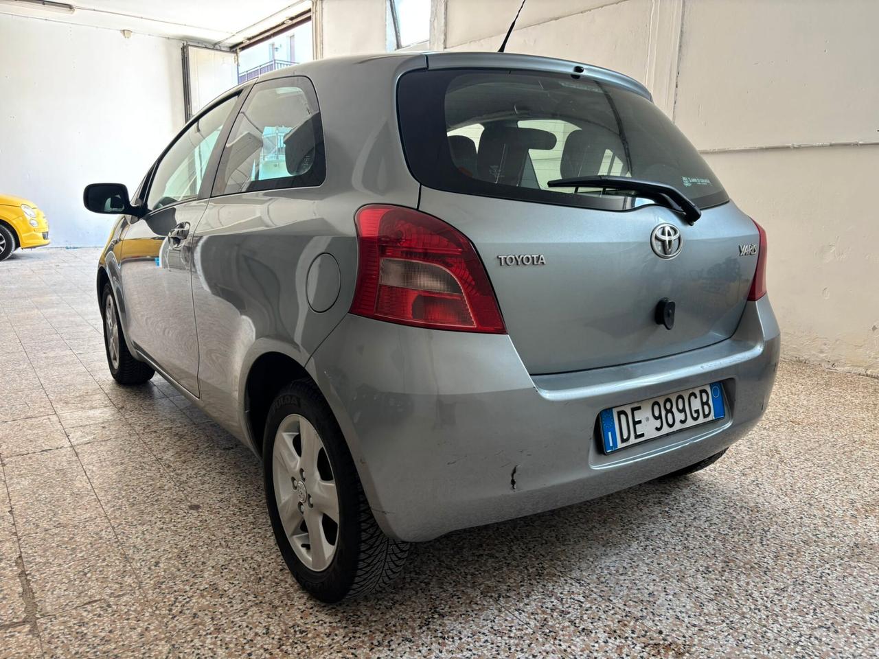 Toyota Yaris 1.0 3 porte