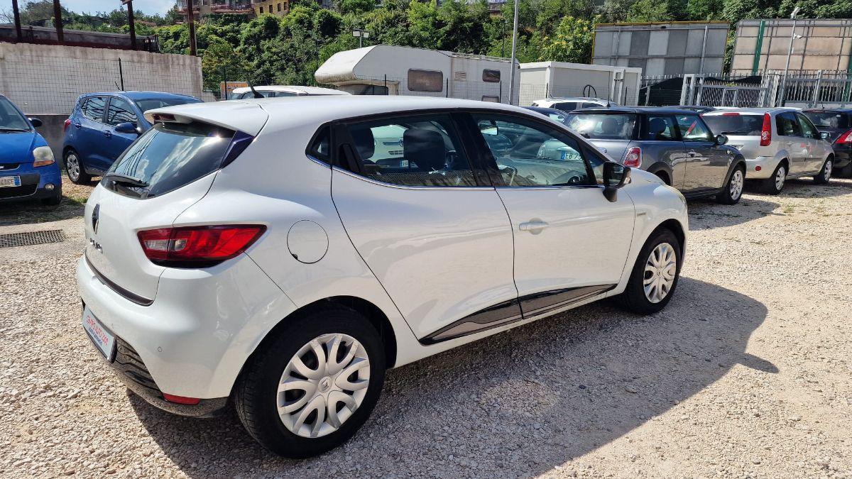 RENAULT Clio 1.2 75 CV GPL 5p. Costume National