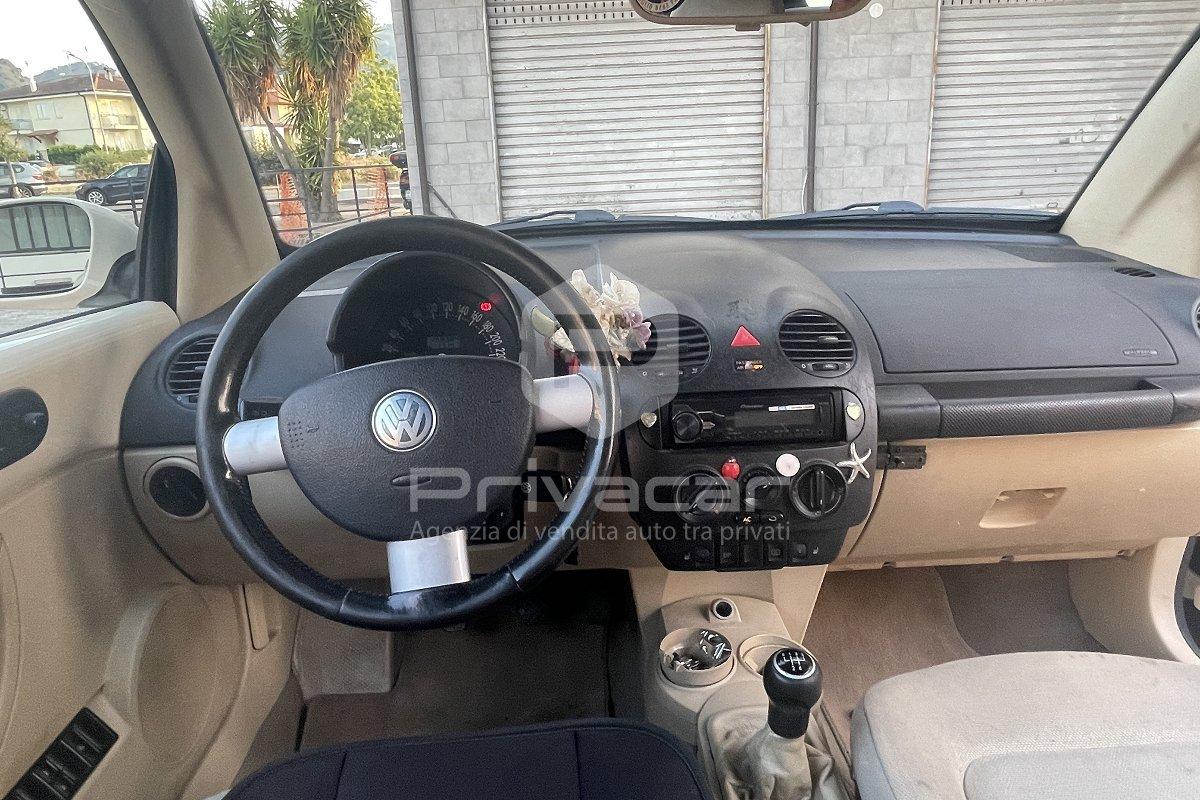 VOLKSWAGEN New Beetle 1.6 Cabrio