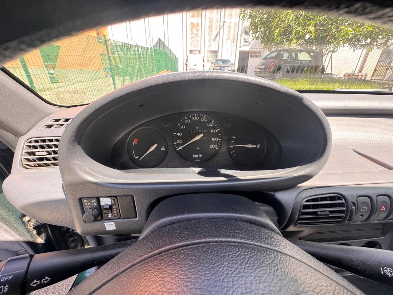 Nissan Micra 1.3i 16V cat 3 porte SLX GPL scadenza 2029