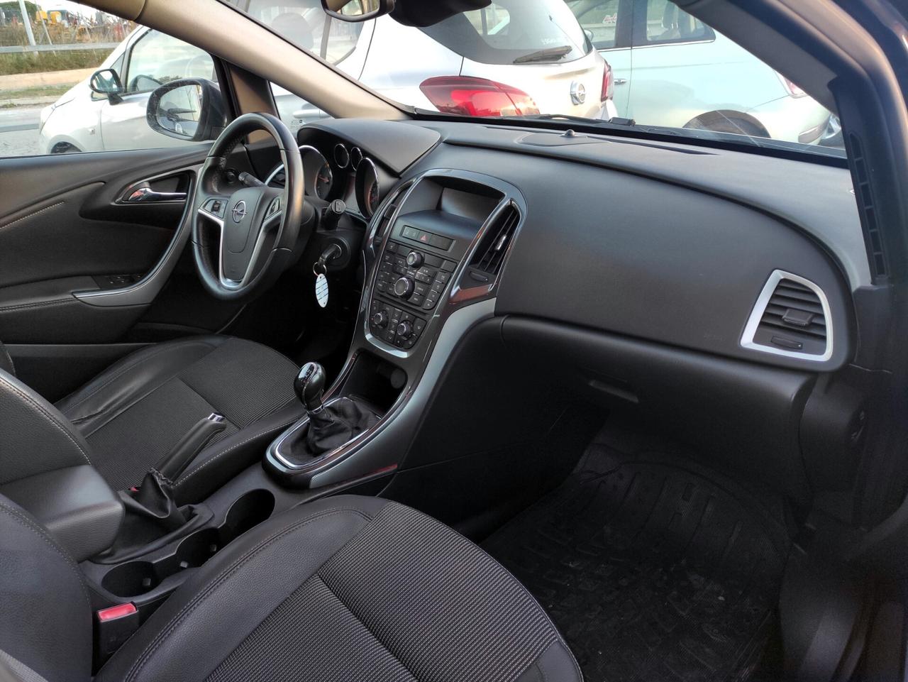 Opel Astra 1.7 CDTI Sports Tourer Cosmo