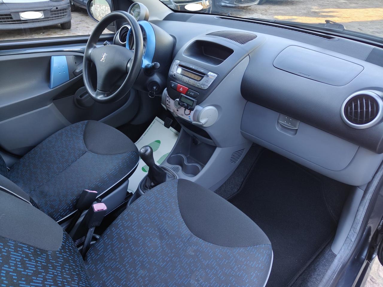 Peugeot 107 1.0 68CV Urban Move UNICO PROPIETARIO