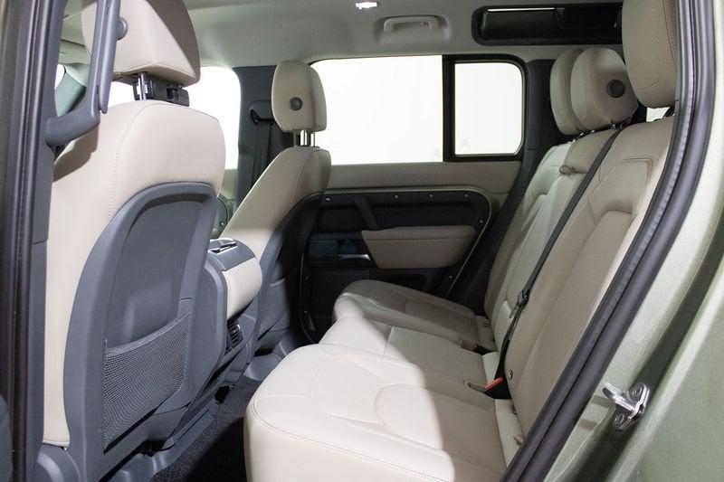 Land Rover Defender 3.0 D6 200cv 110 S AWD auto.