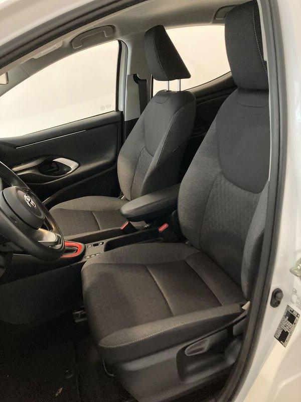 Toyota Yaris Hybrid Trend MY22