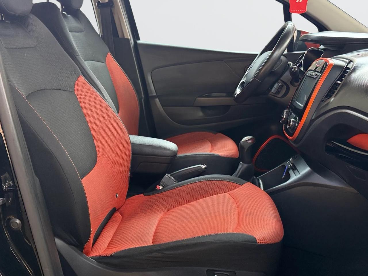 Renault CAPTUR *0.9 *90 CV 5 porte Intens*NEOPATENTATI*