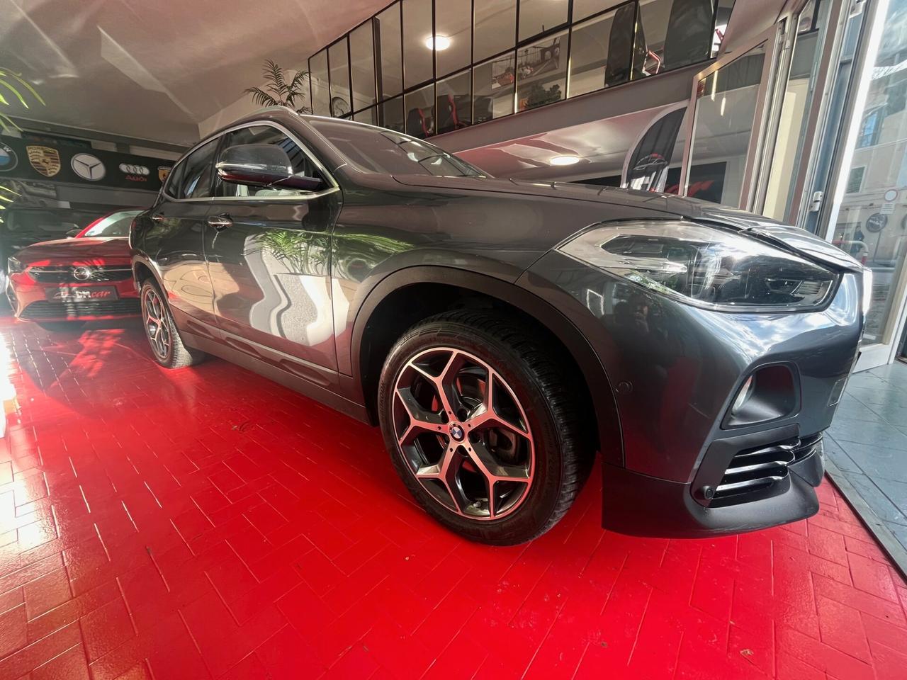 Bmw X2 S-Drive18d Business XENO NAVI GARANZIA 24 MESI