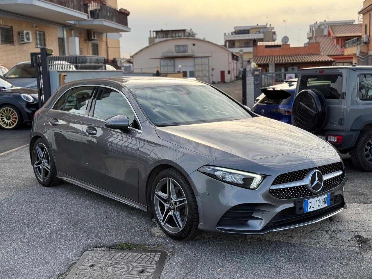 MERCEDES A 180 d PREMIUM PACK AMG Automatica