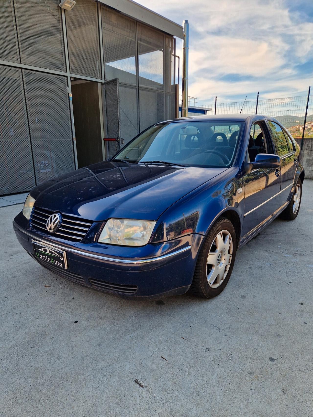 Volkswagen Bora 1.6 16V Benz - 105CV