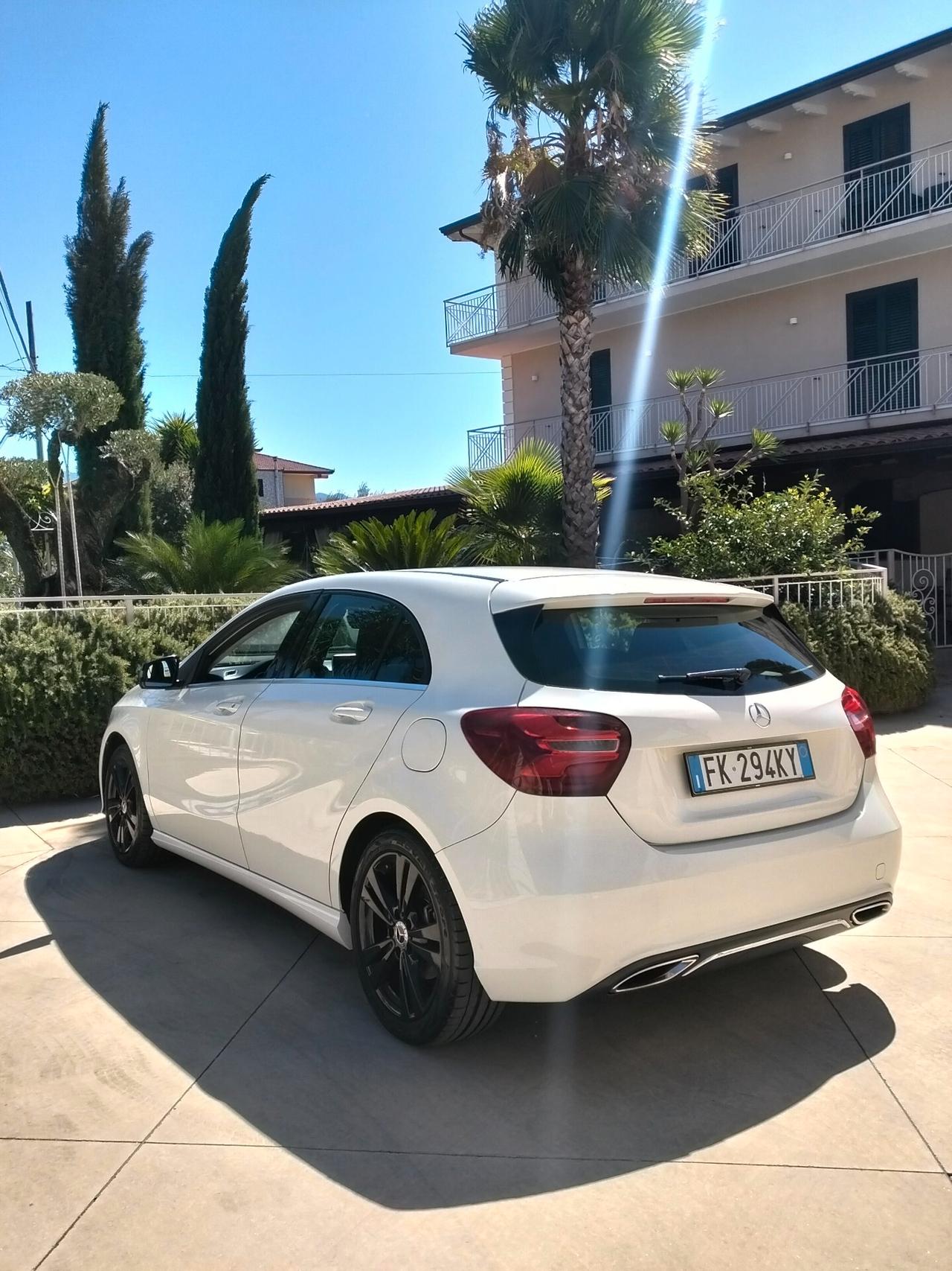 Mercedes-benz A 180 d Premium