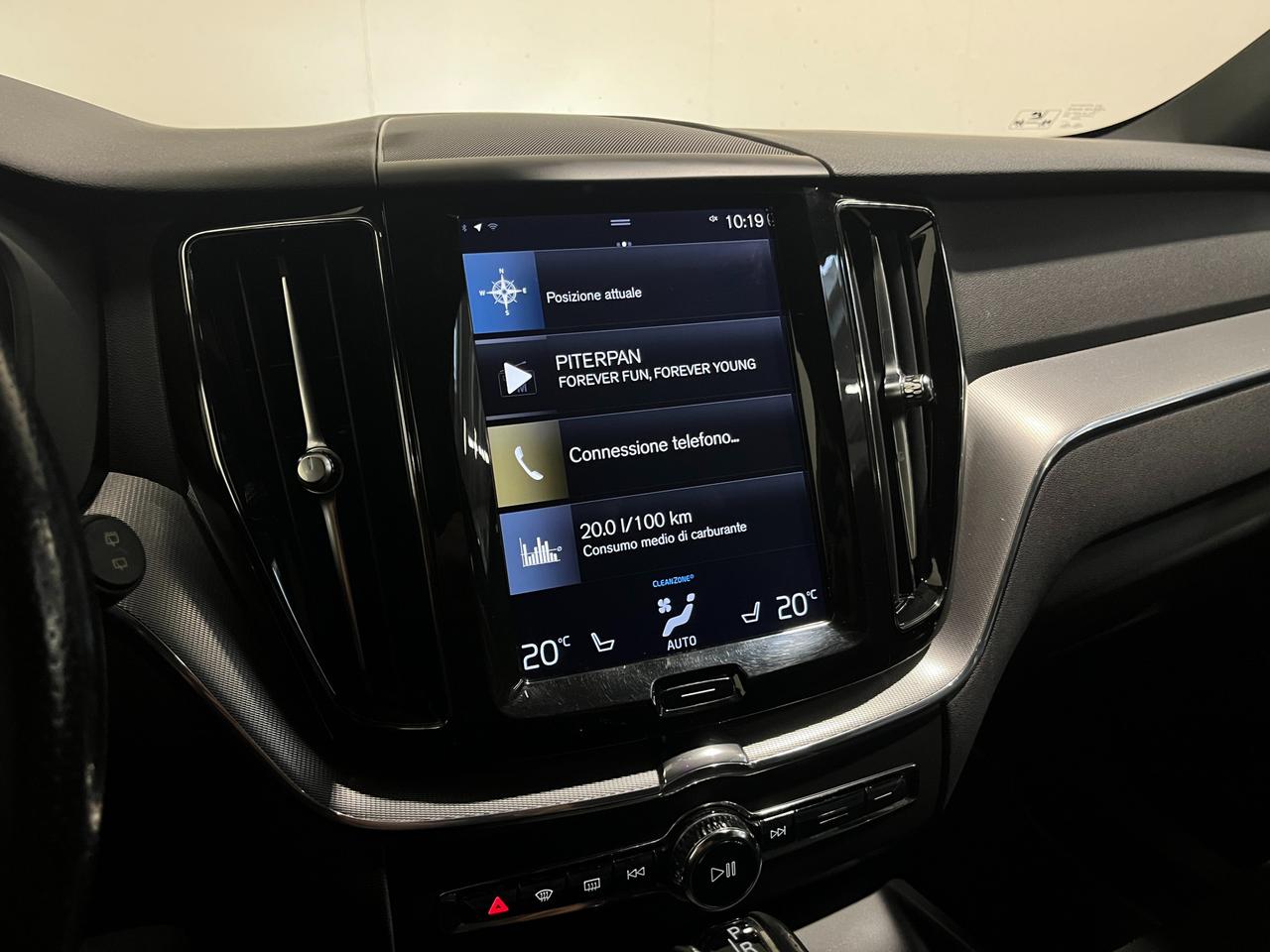 VOLVO XC60 2.0 D4 R-DESIGN GEARTRONIC