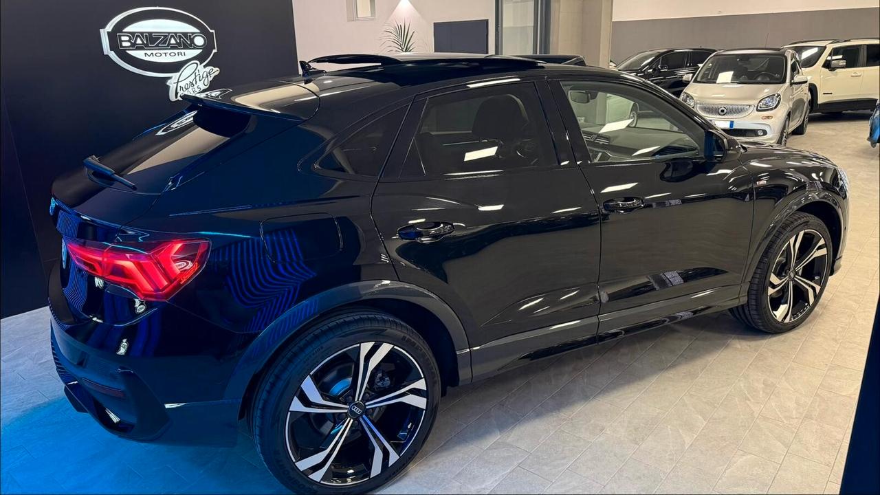AUDI Q3 SPB 35 TDI IDENTITY BLACK KM0 2024 TETTO APRIBILE