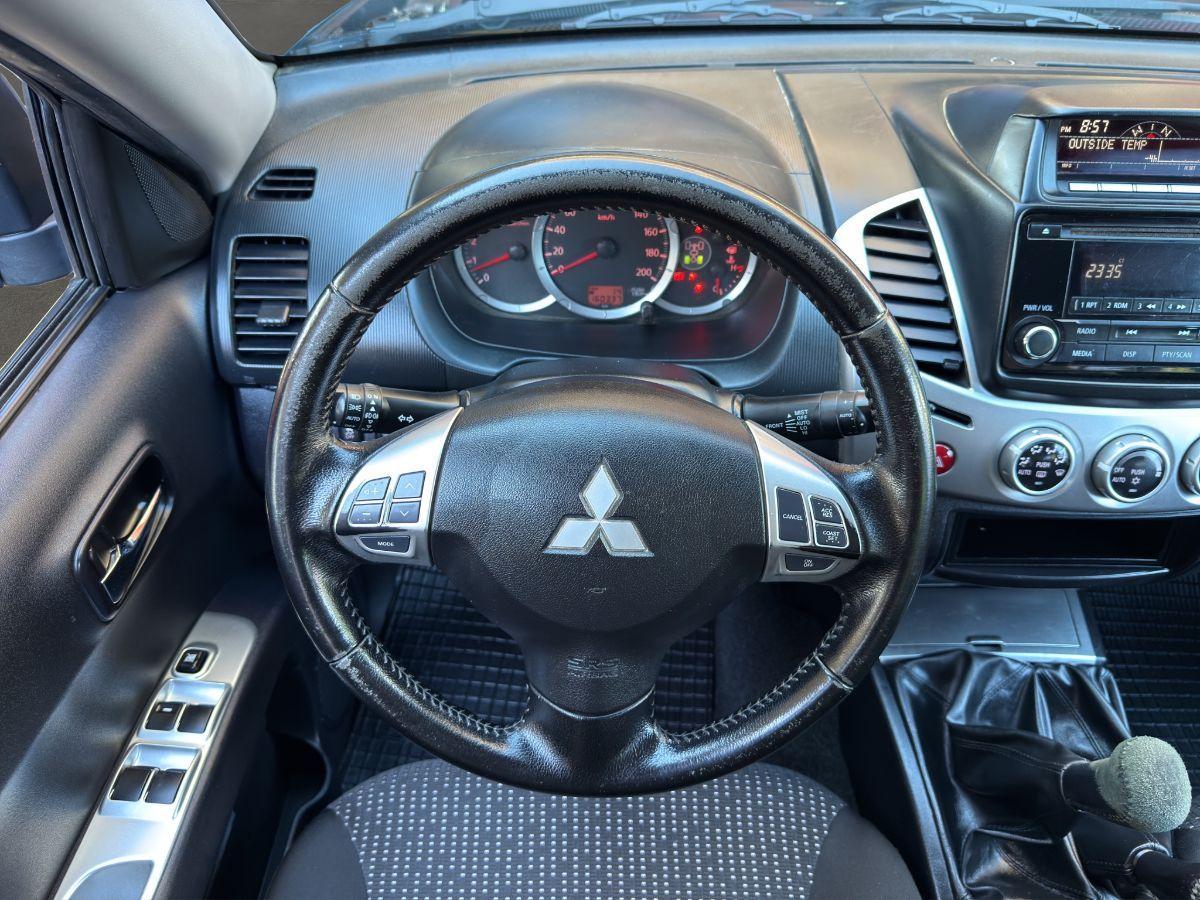 MITSUBISHI - L200 - 2.5 DI-D 178 CV DC Intense Plus