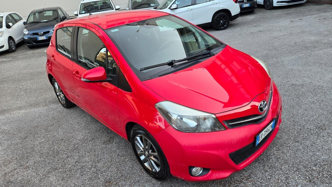 Toyota Yaris 1.0 5 porte Lounge
