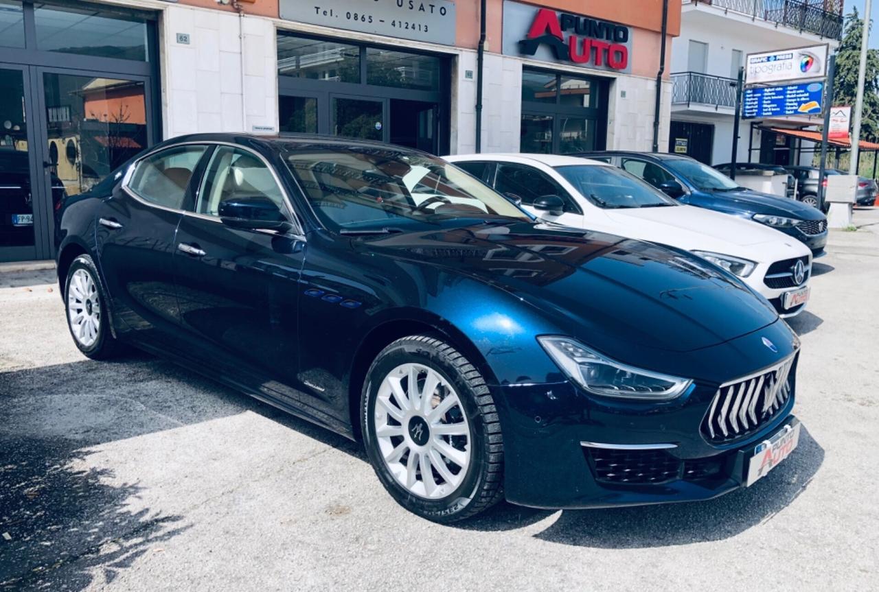 Maserati Ghibli L4 330 CV MHEV Granlusso