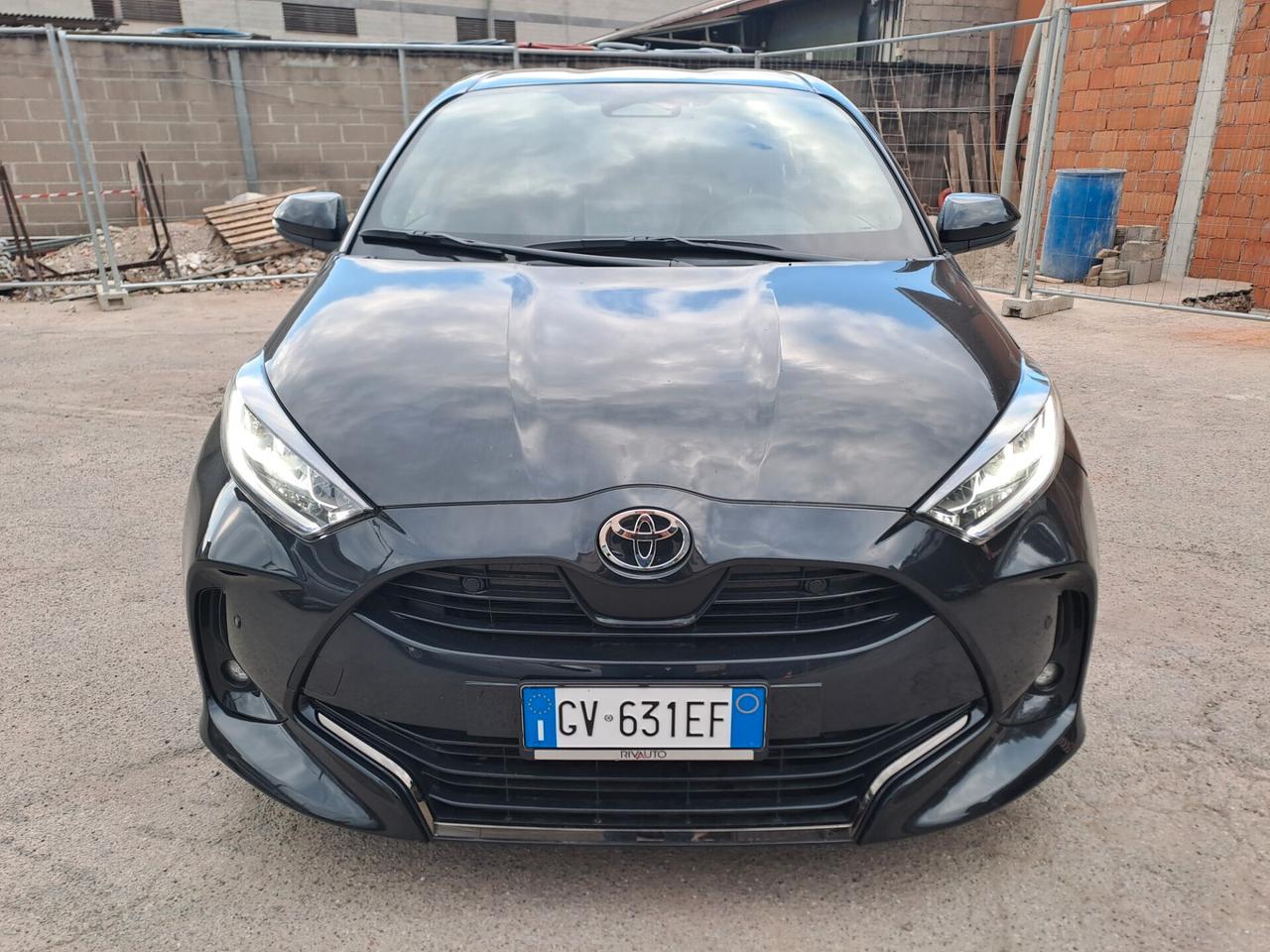 TOYOTA YARIS 1.5 HYBRID *SINISTRATA* GARANZIA 2027