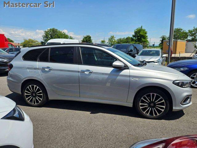 FIAT Tipo new model NEOPATENTATI CARPLAY Tipo SW SW 1.3 mjt
