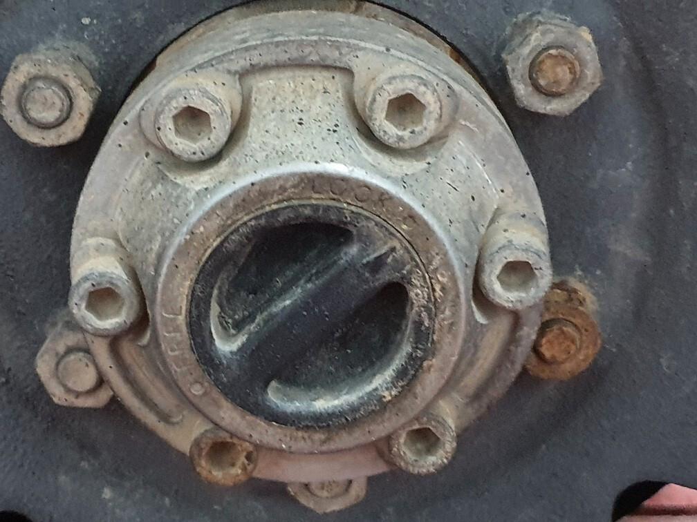 Nissan Patrol (K260) 2.8 D 4WD Pickup