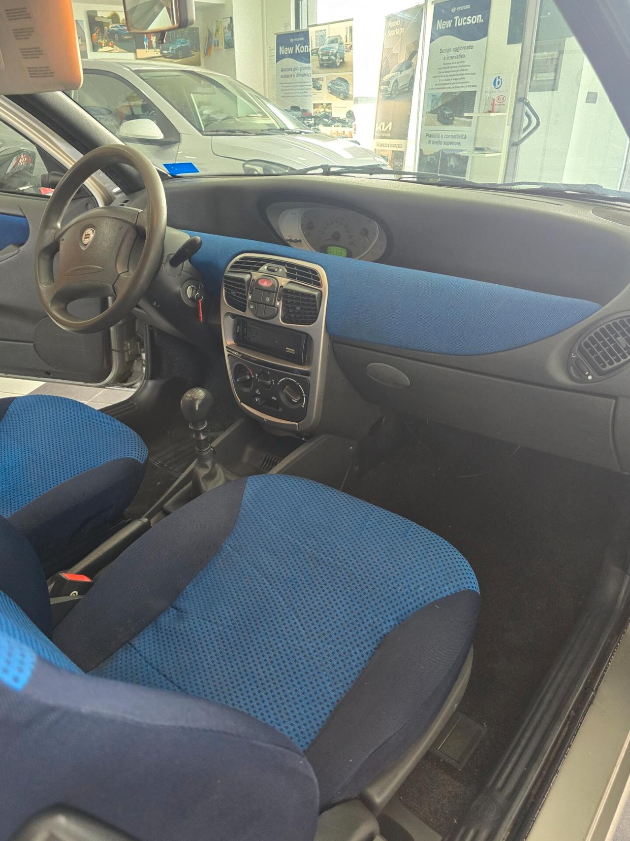 Lancia Ypsilon 1.2 Argento