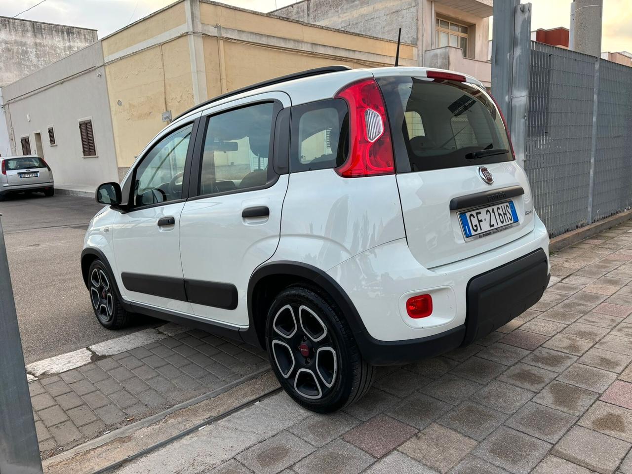 Fiat Panda 1.0 FireFly Hybrid City Cross - 2021