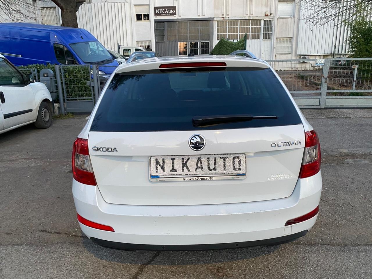 Skoda Octavia 2.0 DSG WAGON STILE 110kW