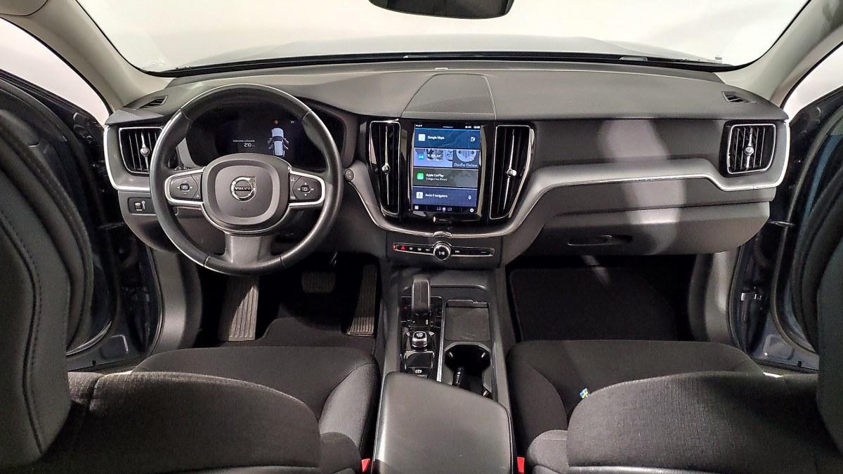 VOLVO Xc60 B4 Mild Hybrid (D) Awd Geartronic Momentum Pro