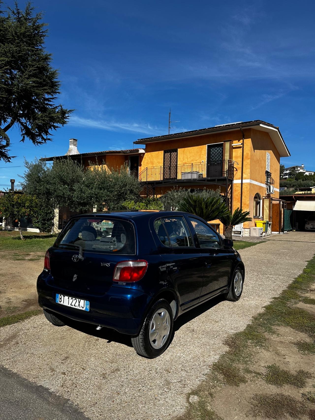 Toyota Yaris 1.0i 16V cat 3 porte Sol