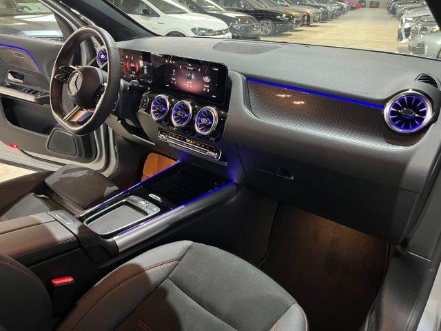 MERCEDES-BENZ GLA 200 d Autom. AMG Premium Plus NIGHT/LED MULTICOL/TELEC