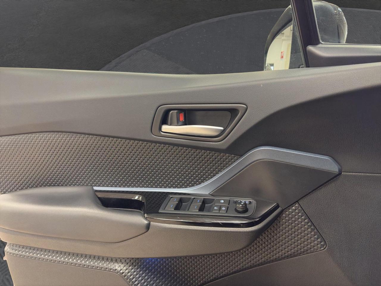 Toyota C-HR 1.8h Trend e-cvt