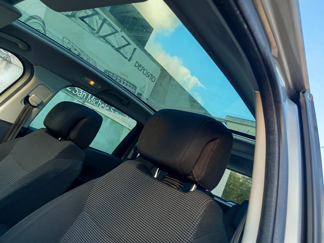 Peugeot 5008 2.0 Hdi 7 posti Allure