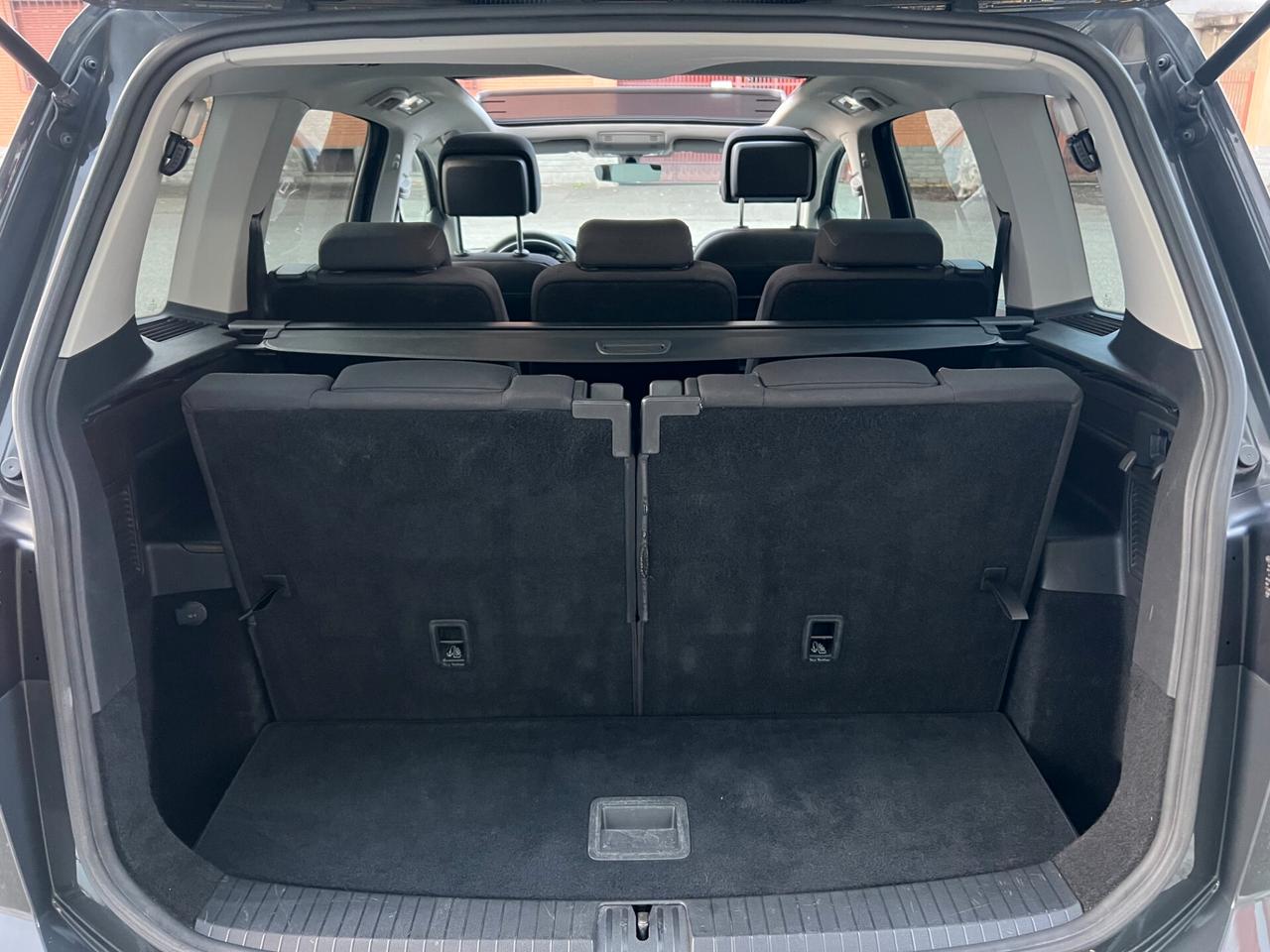 Volkswagen Touran 1.6 TDI 115 CV SCR DSG Highline BlueMotion Tech.