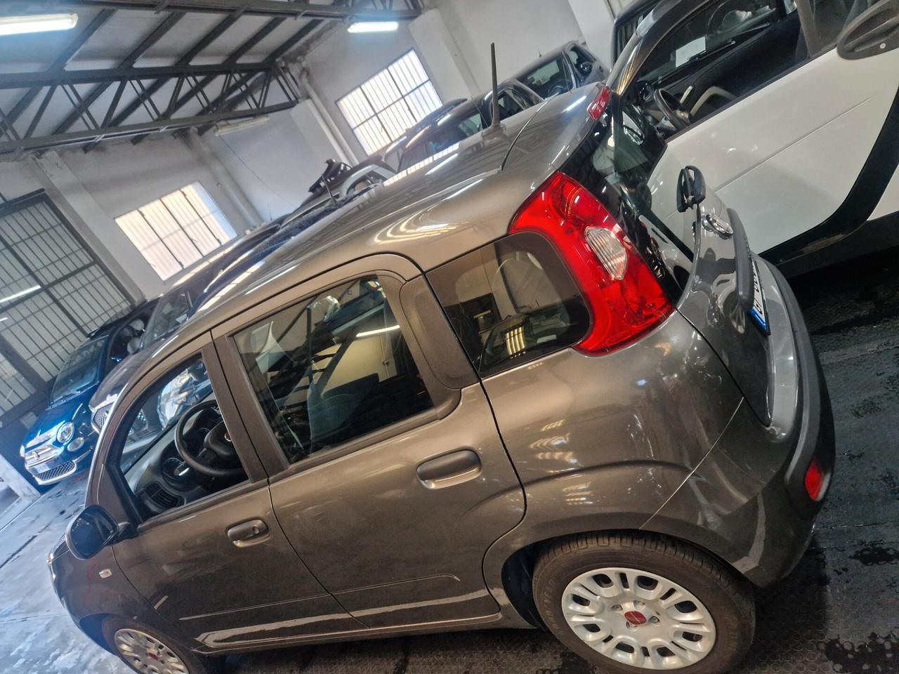 Panda Easy hybrid solo 9600km prezzo reale pronta consegna