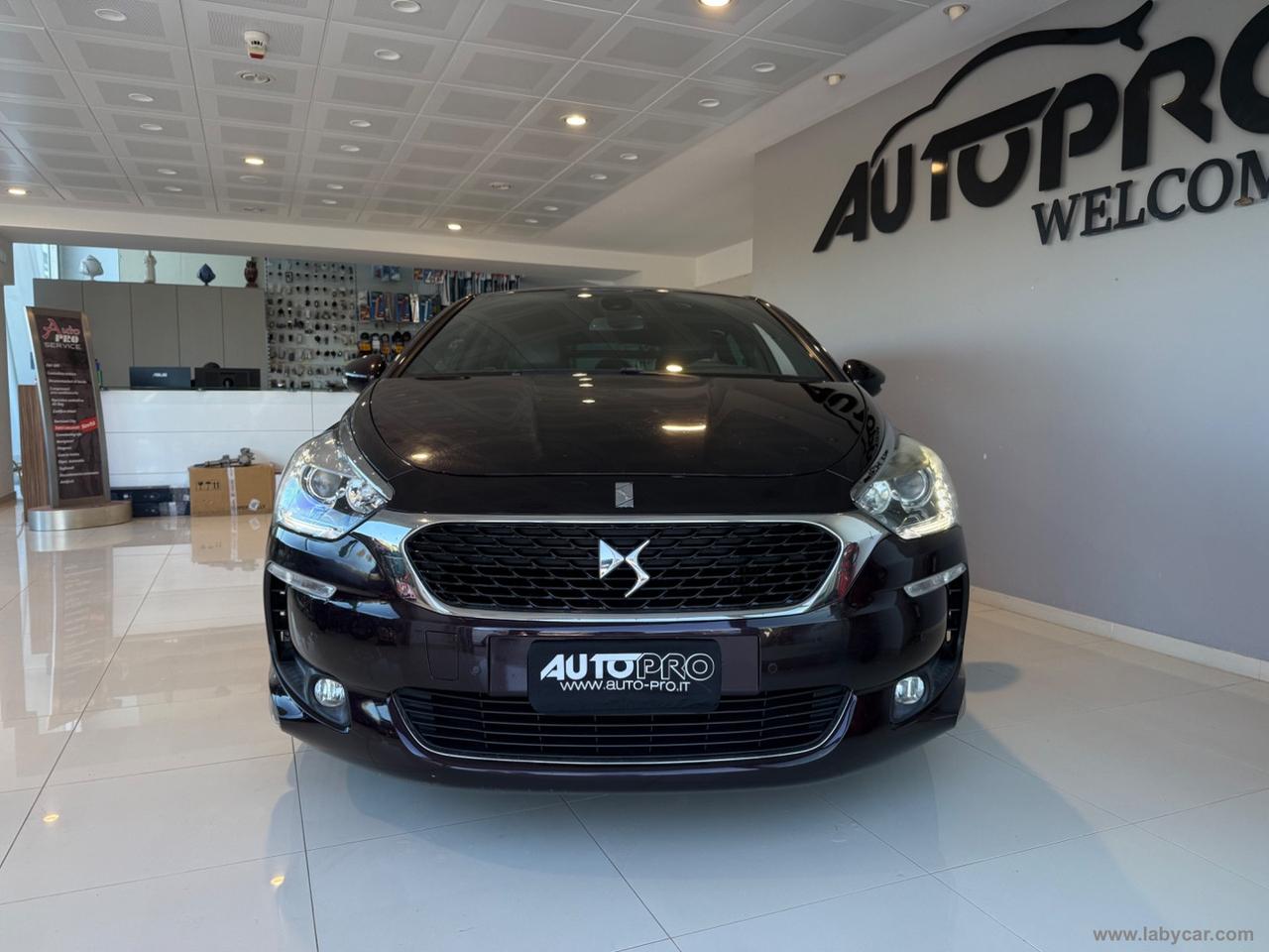 DS AUTOMOBILES DS 5 Hybrid 4x4 So Chic