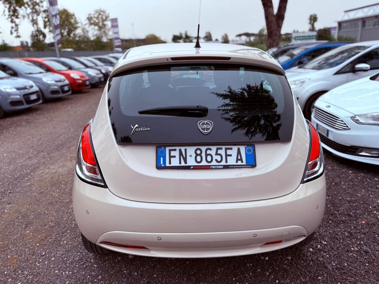 Lancia Ypsilon 1.2 69CV Platinum Gpl*