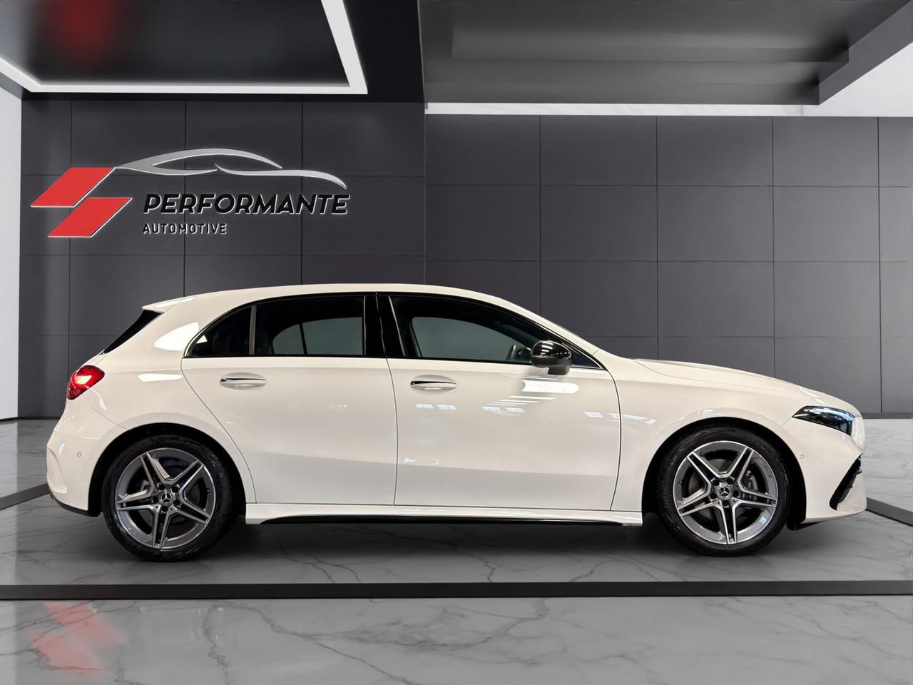 Mercedes A 180 AMG Line Premium 7G-DCT