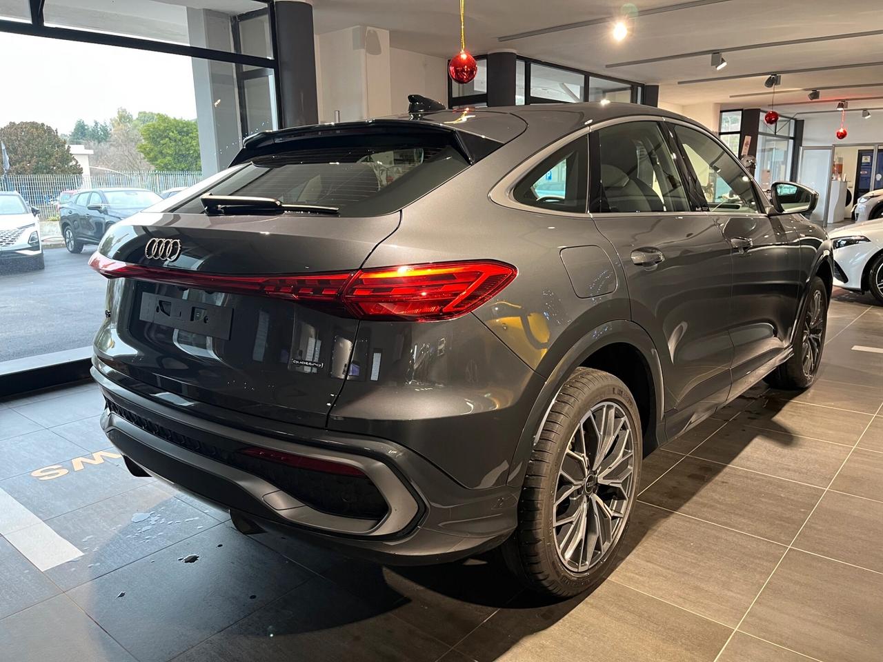 Audi Q5 SPB TDi 150 kW mHEV+ S tronic quattro line edition