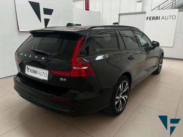 VOLVO V60 B4 (d) automatico Plus Dark