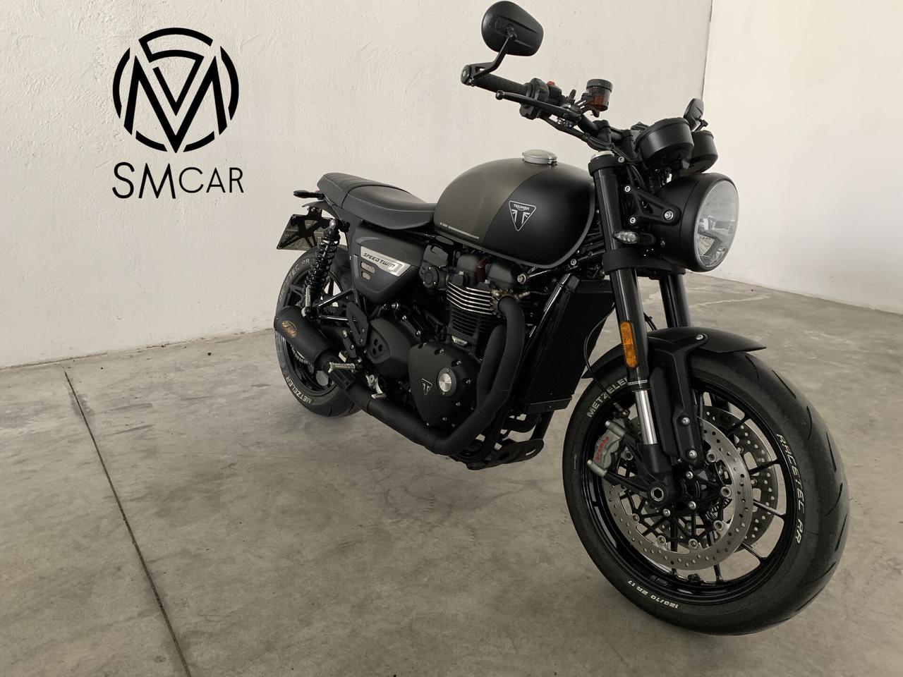Triumph Speed Twin 1200 Matt Irostone Black Edition
