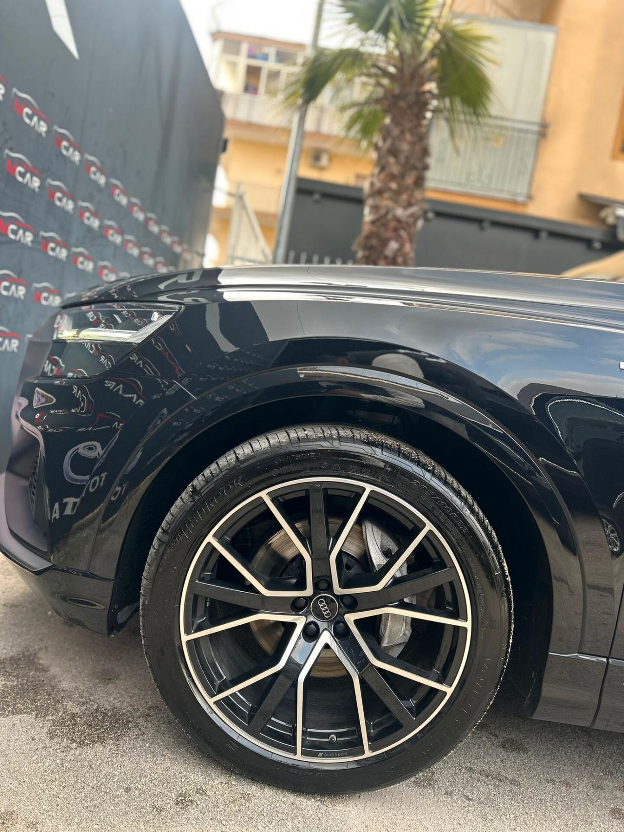 Audi Q8 45 TDI quattro tiptronic