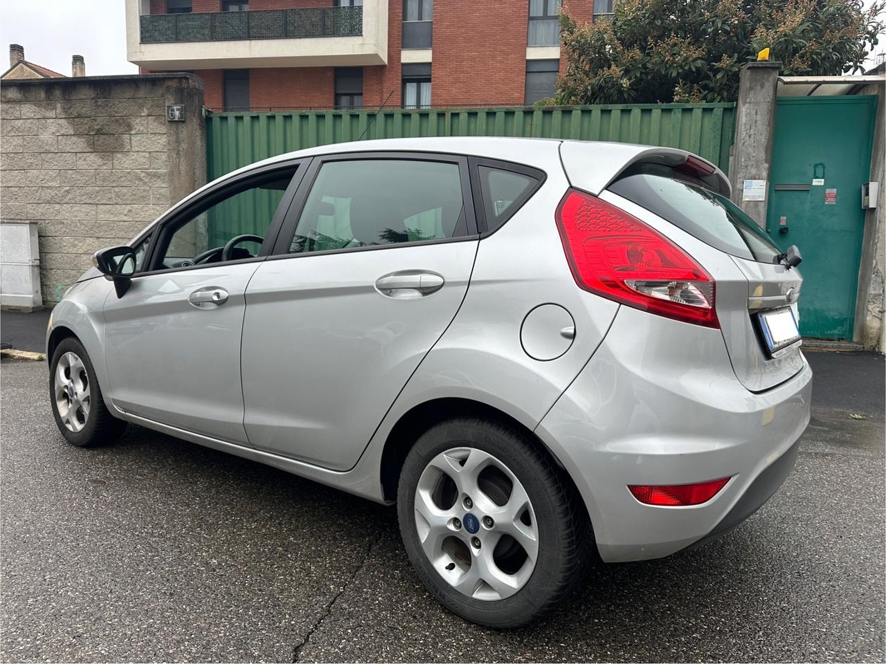 Ford Fiesta 1.4 GPL Business - euro 5 - ok neopatentati