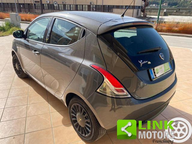 LANCIA Ypsilon 1.2 69 CV 5 porte Platinum