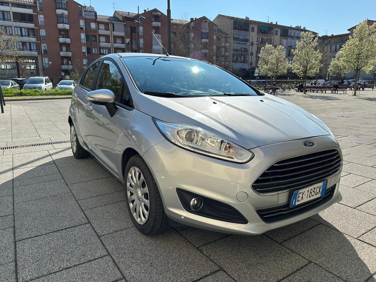 Ford Fiesta 1.5 TDCi 75CV 5 porte Black & White Edition