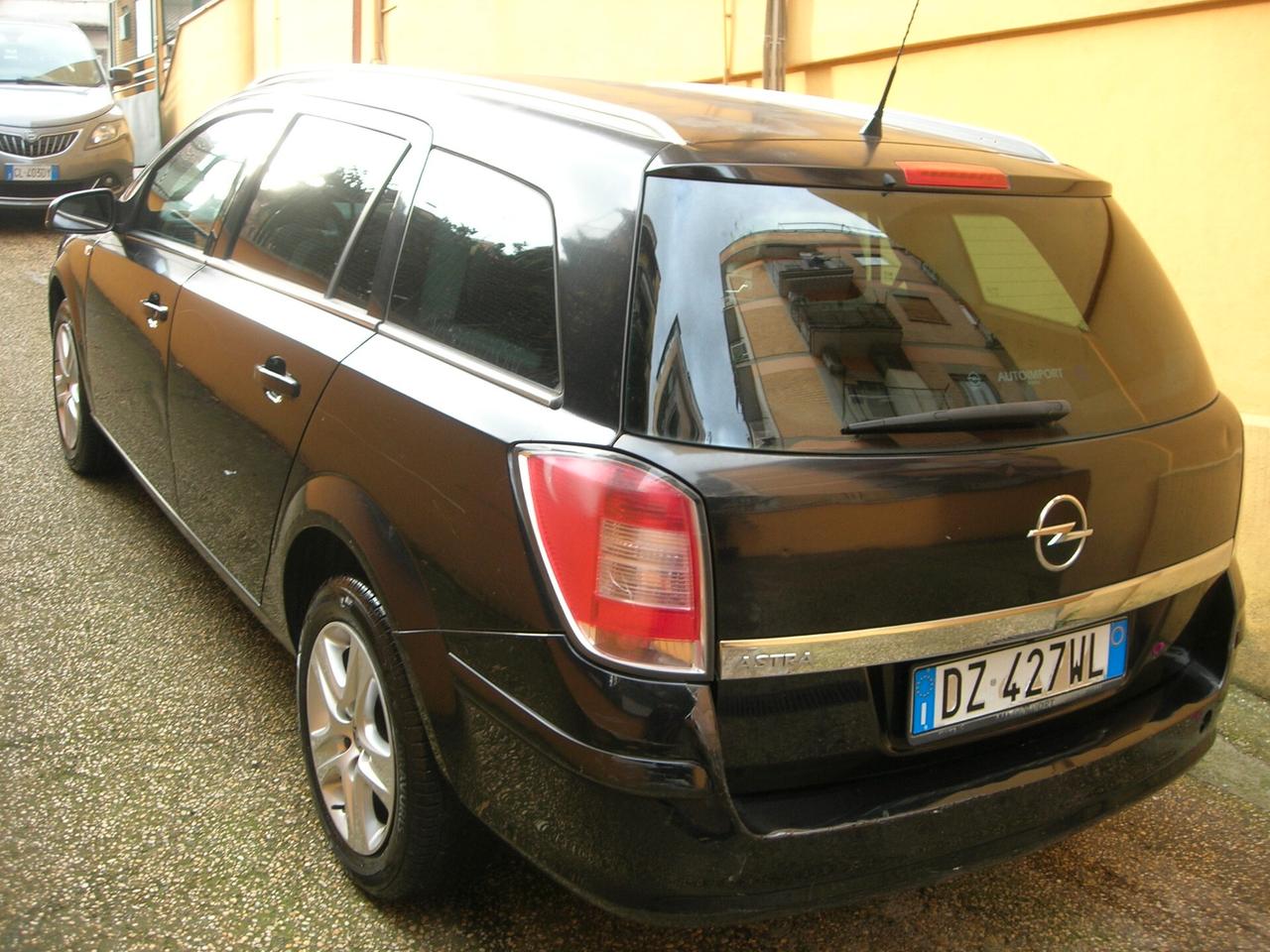 Opel Astra 1.6 16V VVT Station Wagon Enjoy