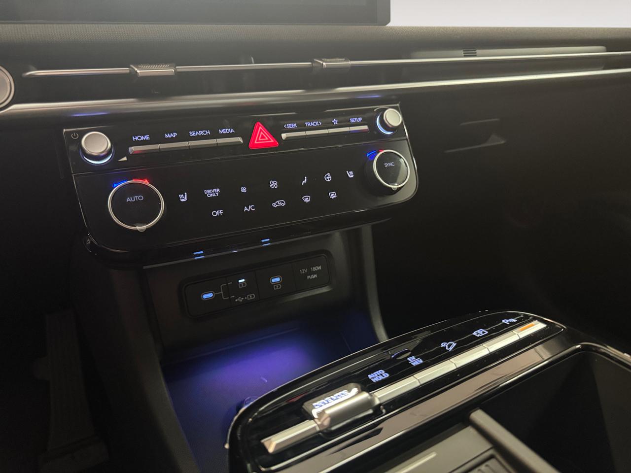 HYUNDAI TUCSON PE 1.6HEV AT 4WD EXELLENCE